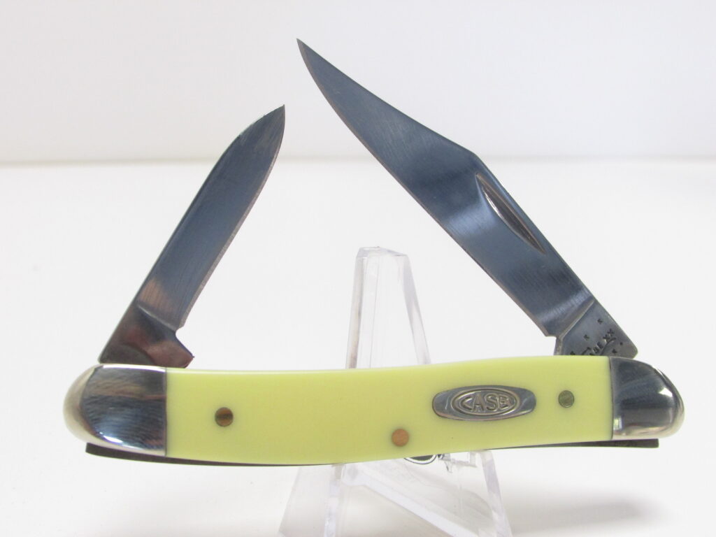 Case XX Yellow Synthetic Pen Knife (00109) - Klassiek 2-Bladig Zakmes